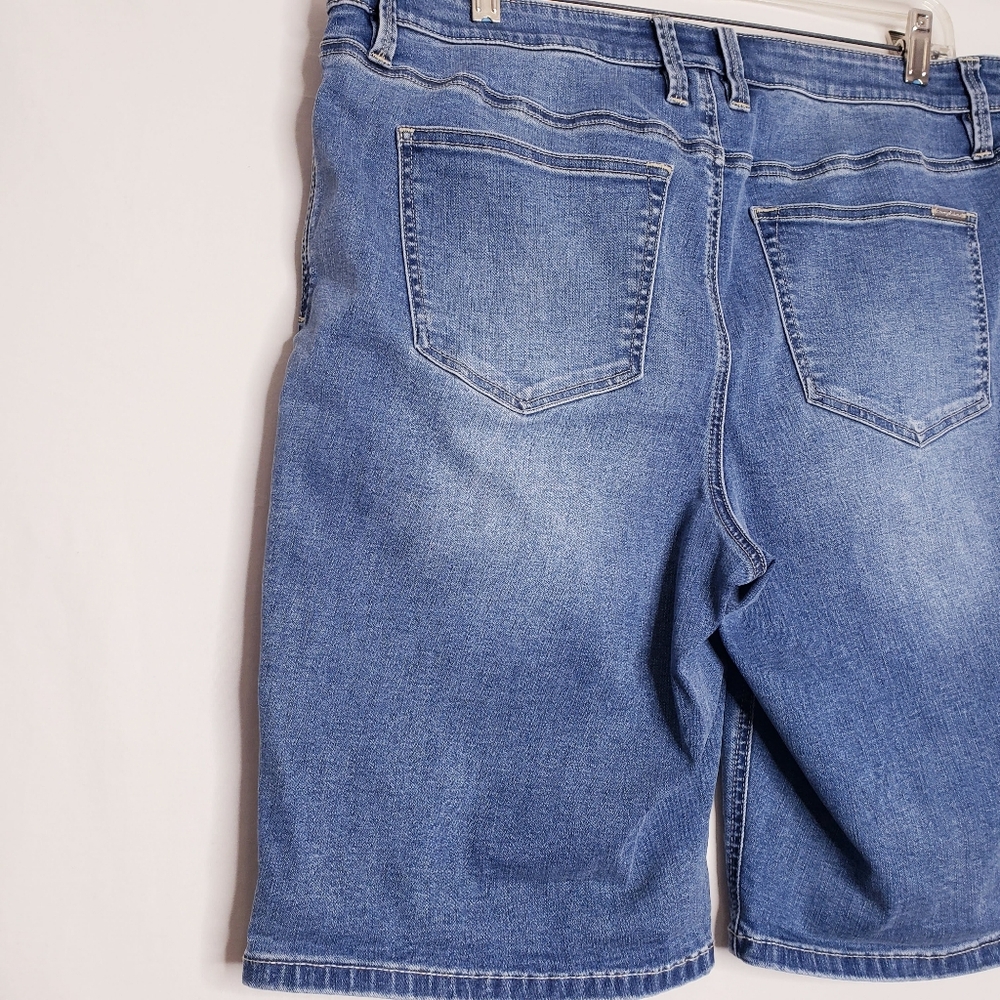 Tommy Bahama Boracay Indigo Denim Bermuda Jean Shorts Women's Size 14x11" - Picture 5 of 11